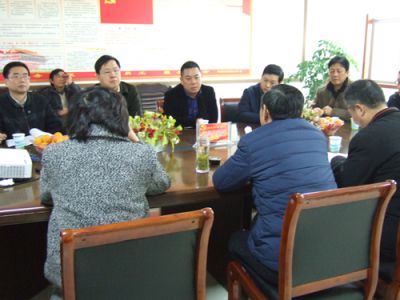 縣政府常務(wù)副縣長(zhǎng)曹紅斌、金融辦主任靳林冬來(lái)金泉科技考察新三板掛牌上市工作